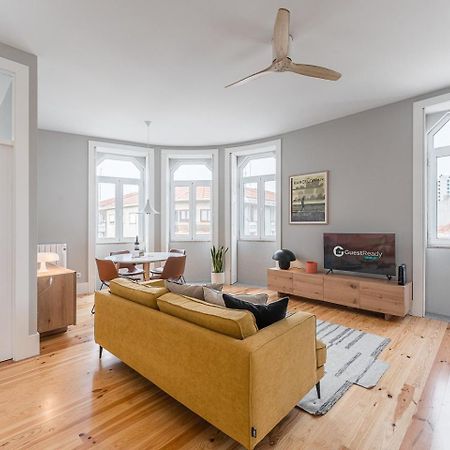 Guestready - Colorful Apt Near Agosto Station 波尔图 外观 照片