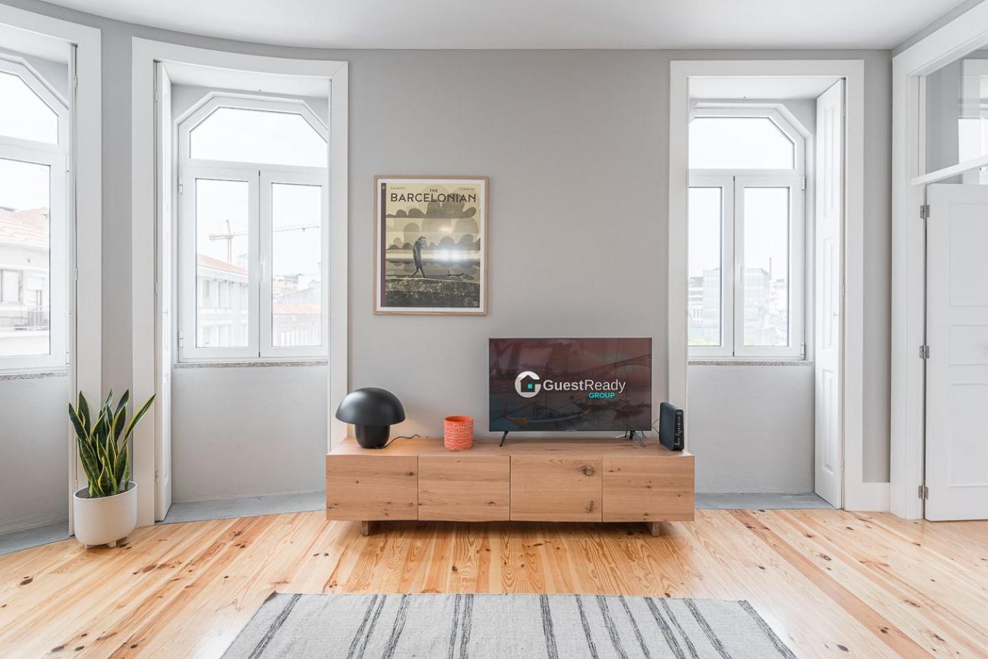 Guestready - Colorful Apt Near Agosto Station 波尔图 外观 照片